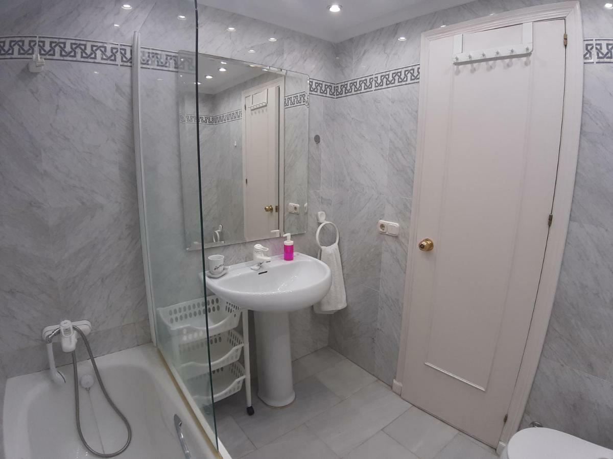 Spacious Beach Flat In Fuengirola - Los Boliches Esterno foto